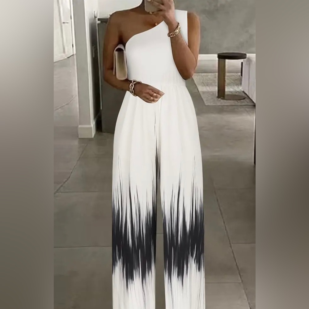 One Shoulder Jumpsuit - Picture 4 of 4